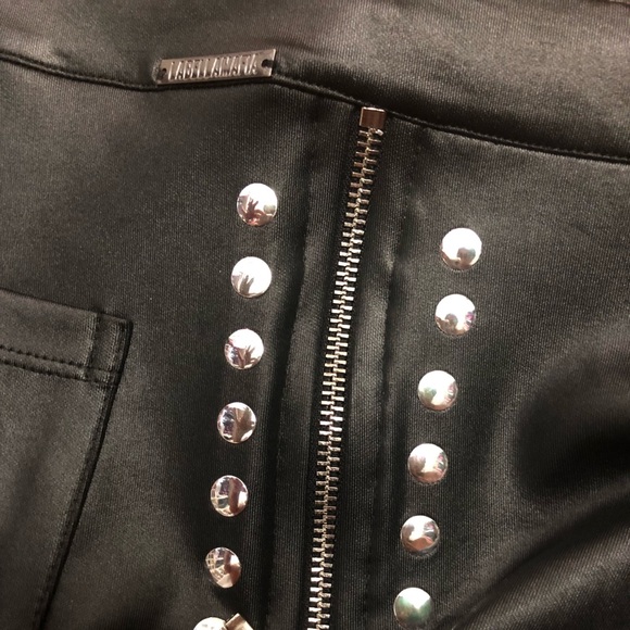 LABELLAMAFIA BLACK SHORT - Picture 6 of 6